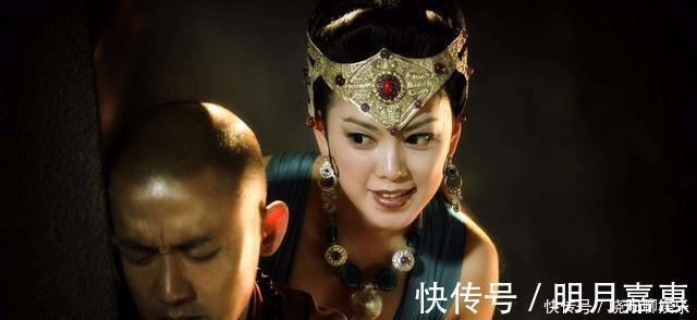 西游记中&西游记中有个妖怪,非常美丽,看似柔弱却心比天高,连观音都怕它