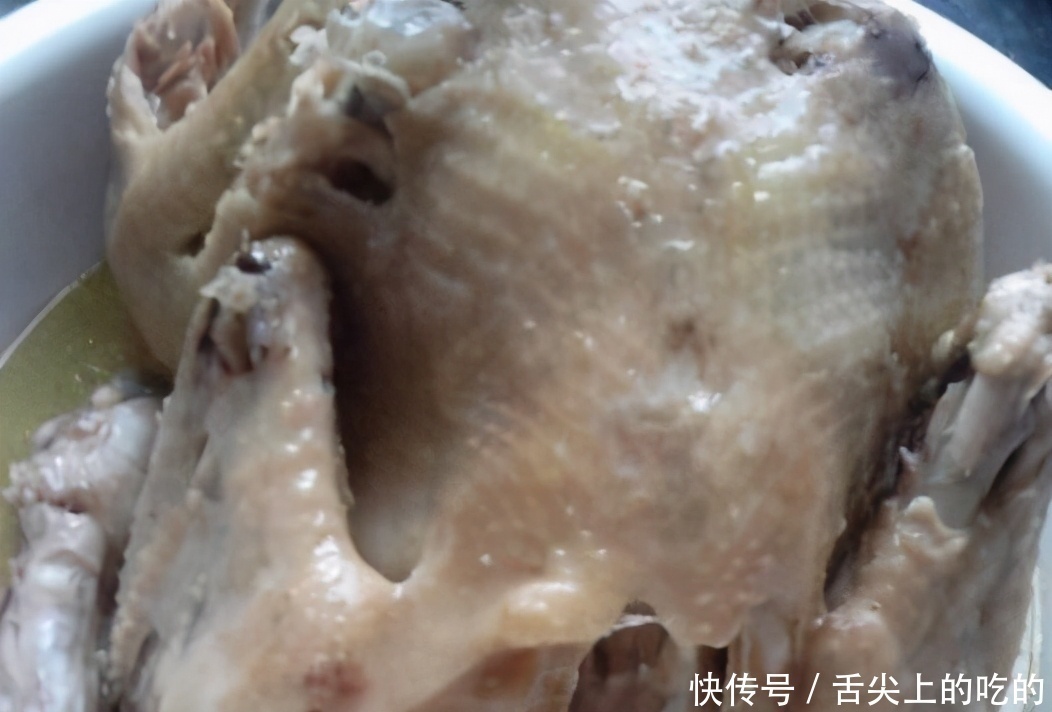 清蒸鸡:鸡肉不好蒸,用这个“水”试试,蒸出来嫩滑爽口