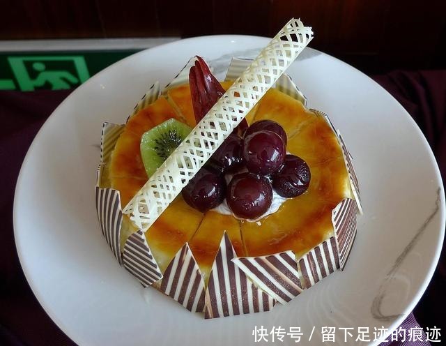 蛋糕和面包你更喜欢吃哪个,新手先学哪个容易上手,来看看吧