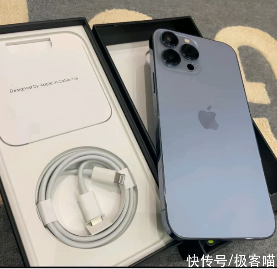 iphone|用iPhone 13拍视频还不够，SMOOTH 5才是真Vlog神器