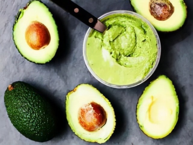 多大的宝宝可以吃牛油果?