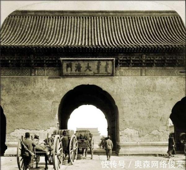 历史|精选一组有趣的历史老照片;金庸与夏梦的合影