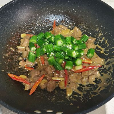 秋葵|秋葵炒牛肉丁
