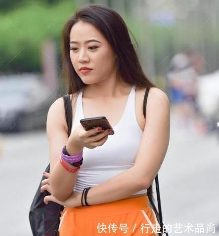 打底裤 轻松随意的打底裤穿搭增加成熟魅力，唯美清新感十足，潮酷十足！