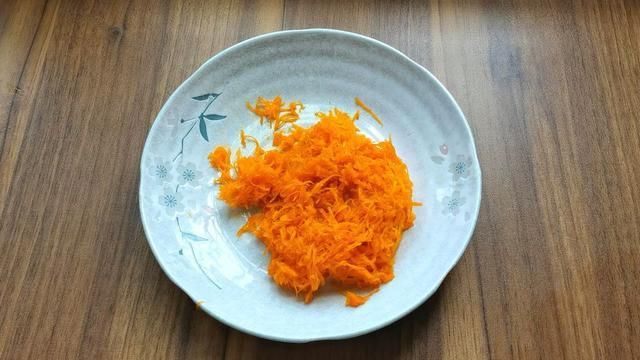 肾上腺皮质激素|鸡蛋和南瓜这样做,滑滑嫩嫩,营养美味,补铁补锌,老少都爱吃