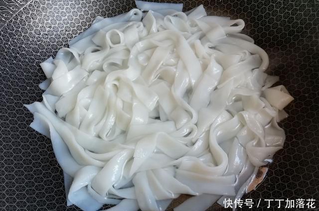 上桌|入冬后,儿子早餐最馋它,3分钟上桌,营养开胃,冷天吃能量满满