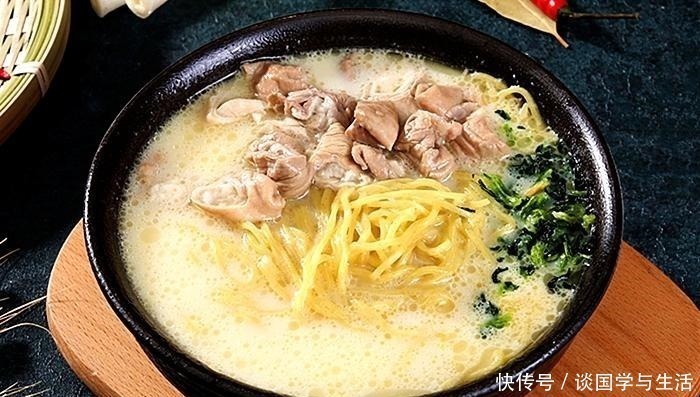 肥油|洗猪大肠时,大厨教你一招,简单实用,洗得又快又干净,还没腥味