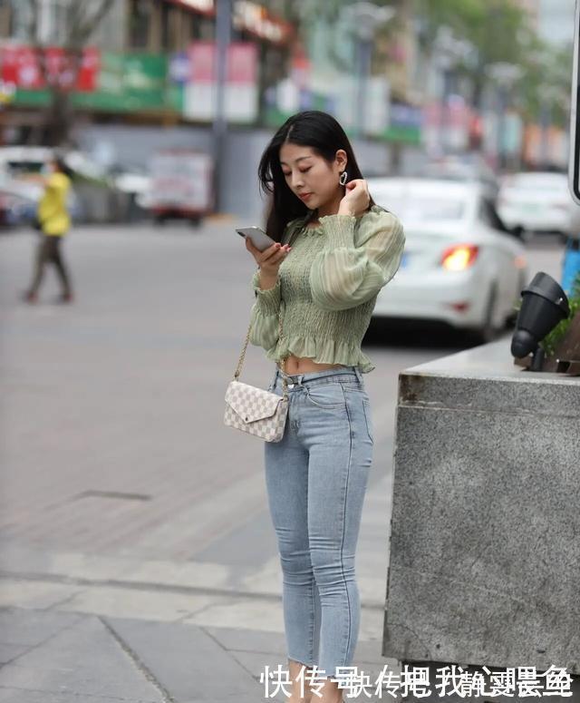 穿搭|简单装扮的瑜伽裤显得干净挺阔,气质十分出众,端庄大气