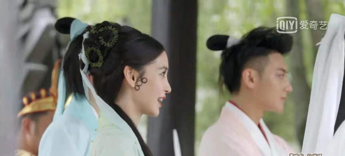 巨星|67岁赵雅芝诠释何为巨星！她一出场所有人都黯淡，黄子韬也变乖巧