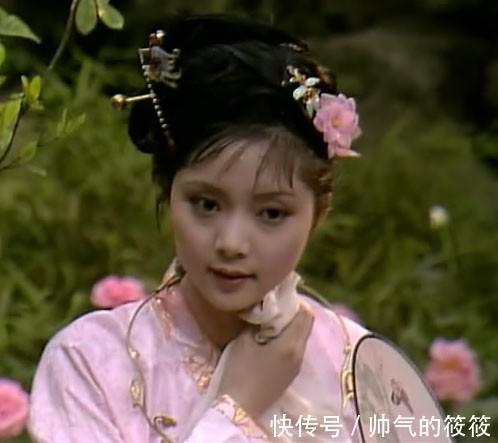 贾宝玉|御姐宝钗是否惦记宝玉这个小鲜肉 红楼梦里一个细节透露出实情!