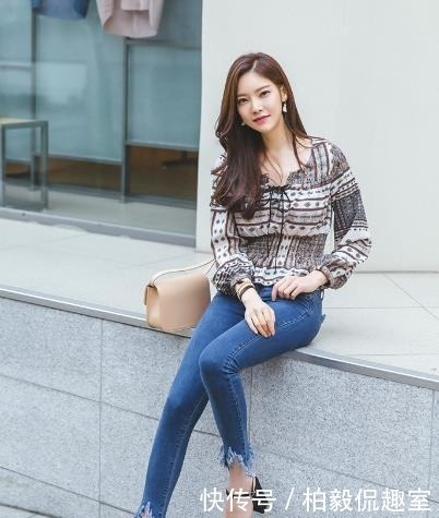 色彩|牛仔裤搭配雪纺衫,尽显小清新的视觉冲击,让你的美绽放新的色彩