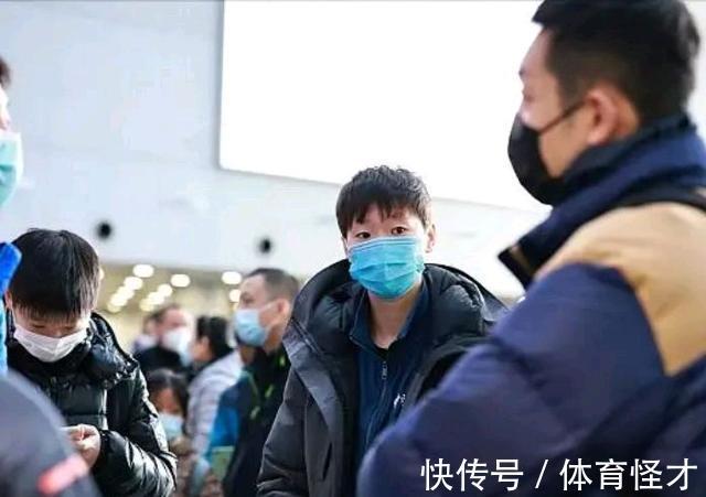 王曼昱|国乒的中性之美,孙颖莎和王曼昱利落的发型,与她们的打法有关