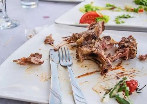 饭后半小时是养生黄金期，3件事情不要着急做，别不当回事！