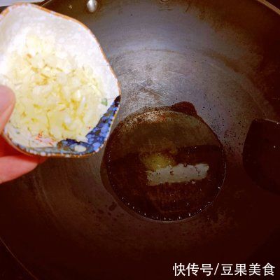 龙虾尾|好吃到嗦指—蒜蓉虾尾你这么做，不怕你不上瘾