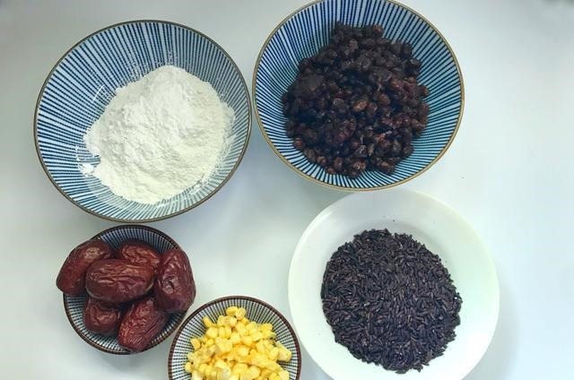 天冷早餐就吃它，不揉面不发面，软糯香甜，营养顶饱，做法超简单