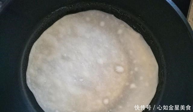 面团|这样做的春饼，皮薄如纸还不容易破，一招搞定，家里人都夸厉害
