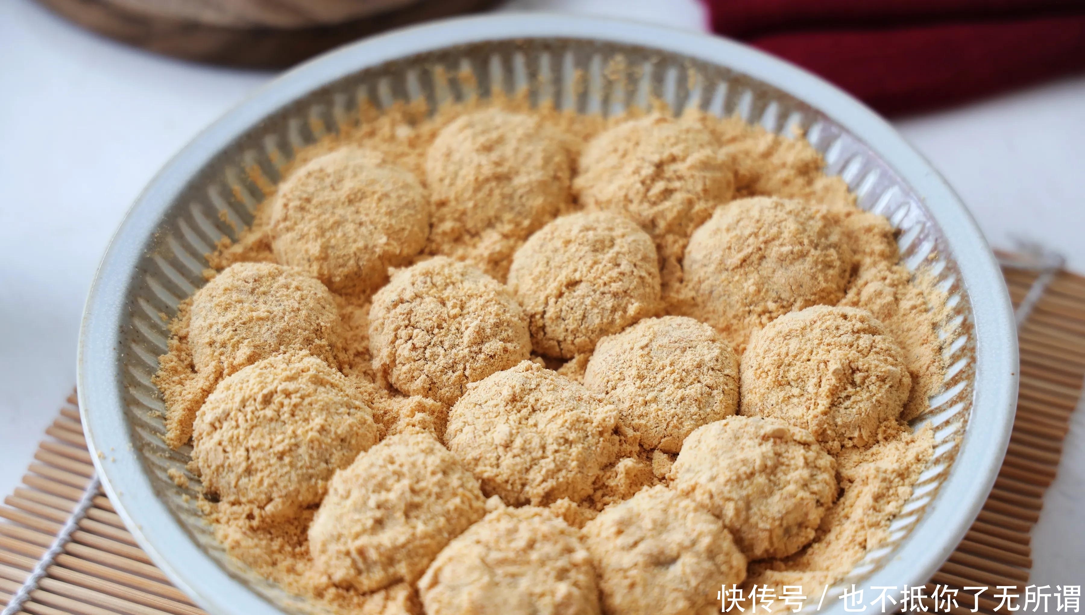 汤圆别直接煮着吃了,多加一步,好吃不甜腻,堪比街边小吃,香!