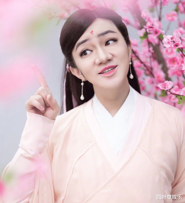 王祖蓝模仿迪丽热巴“凤九”,分饰两角绝,模仿能力真没谁了