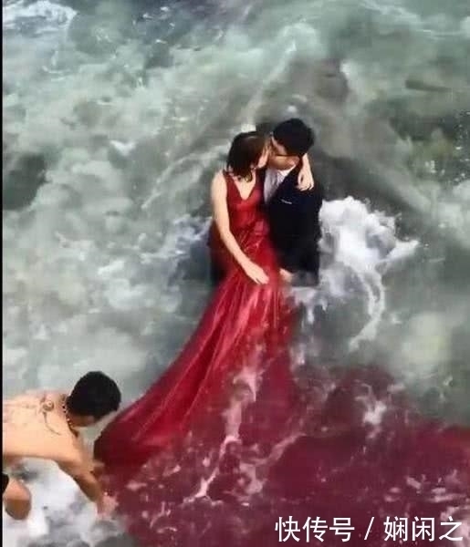 新娘花3万海边拍婚纱照,最后照片被修成这样,新娘当场气哭