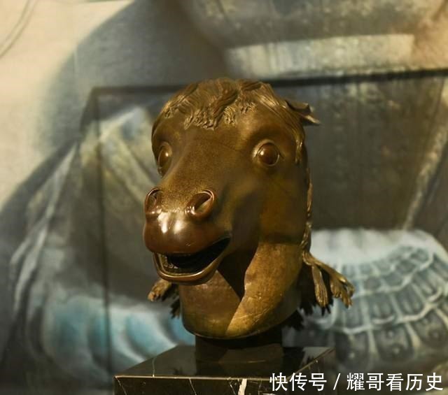 回家|160年,今天,马首铜像终于回家,回归圆明园