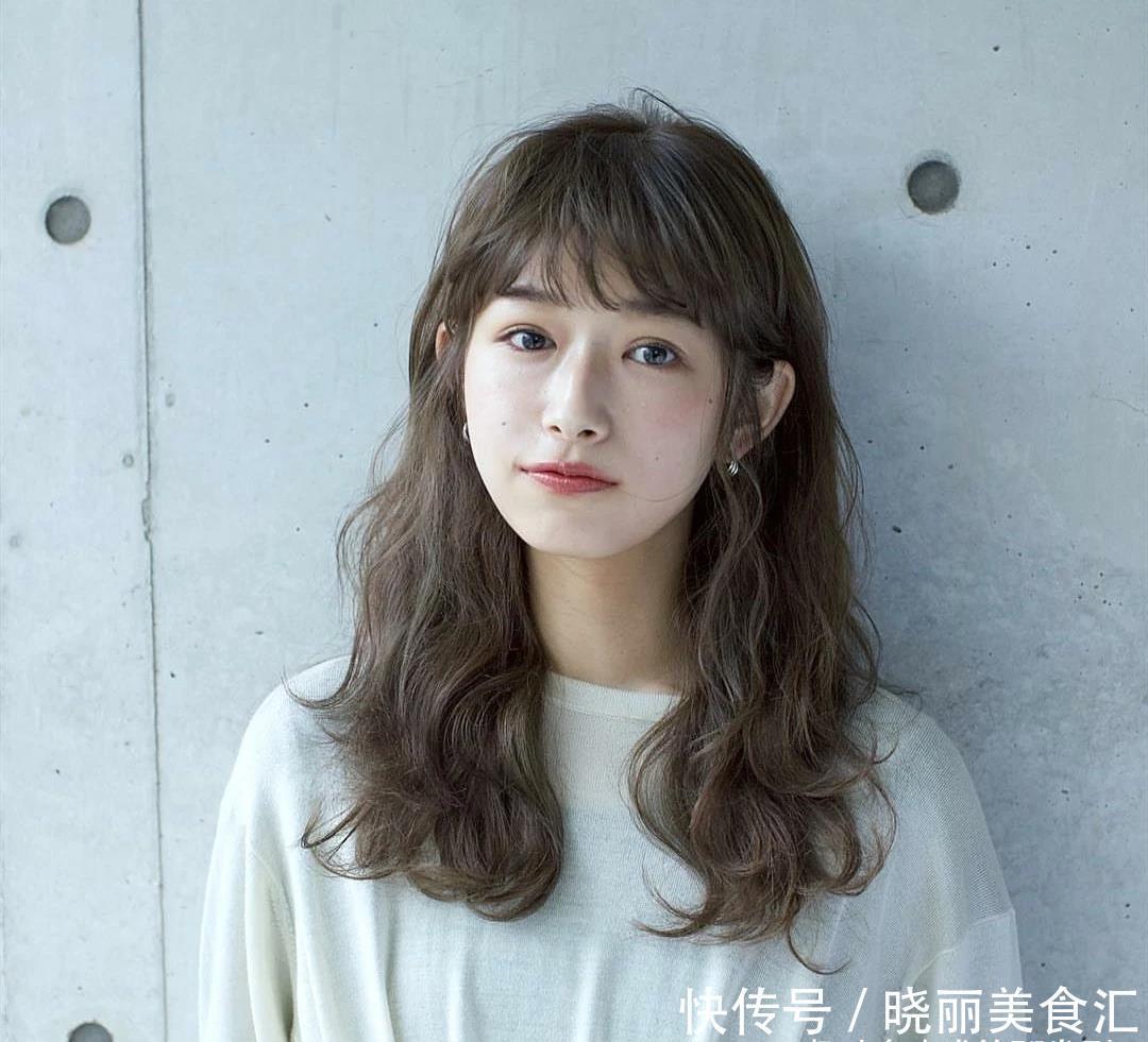 发型|40岁的国字脸女性适合什么样的发型?短发减龄显瘦,中发有女人味