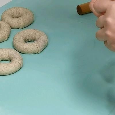 超经典的无油黑全麦贝果在家也能做
