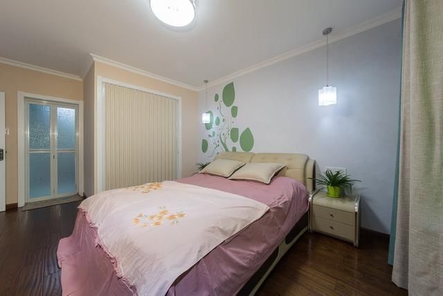 全包|晒晒我的新房，这效果全包花34万，客厅设计估计你们没见过！