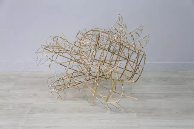 亡人|国人烧给亡人的纸扎,登上巴黎设计周,老外:中国人太浪漫了!