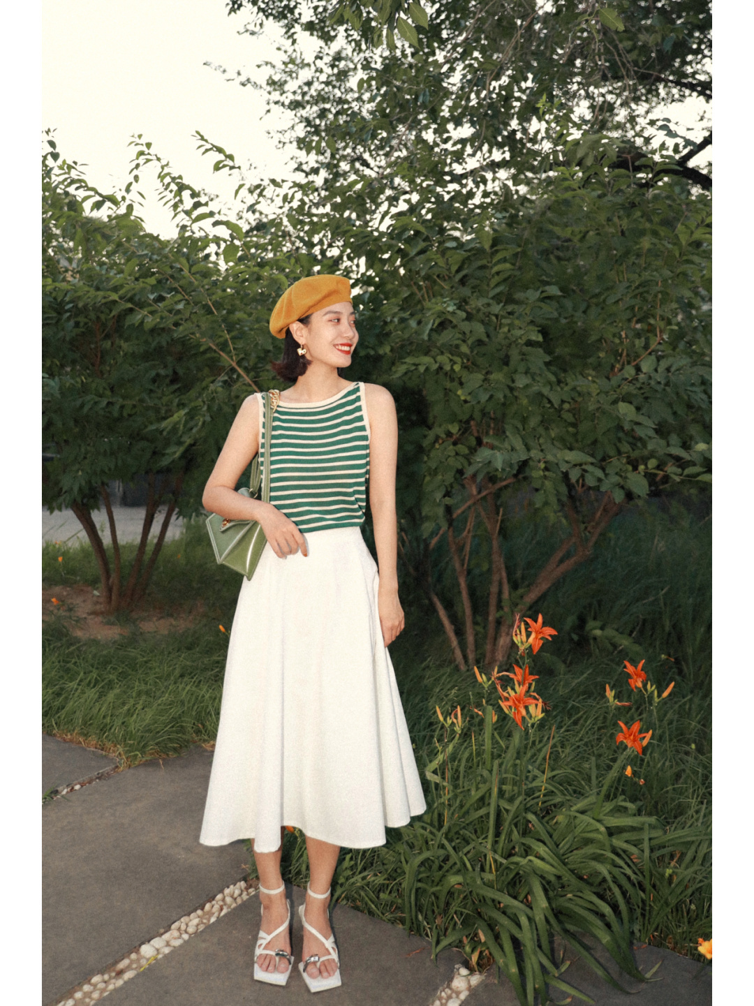 减龄|谁说40岁50岁就不好看?看她们几个穿搭得多美,高贵优雅