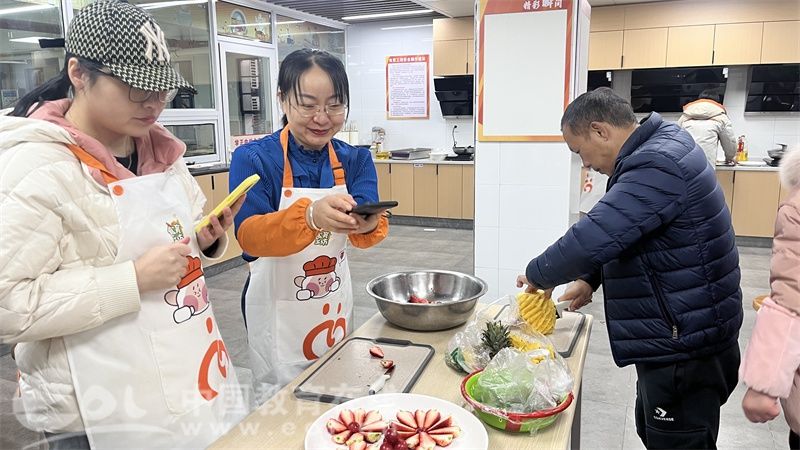 情满学正 有一种暖心叫“集体生日”