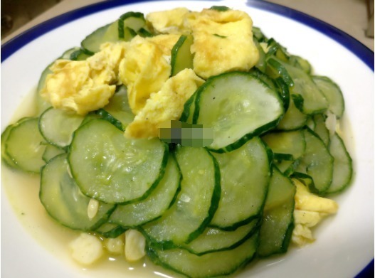 青椒|晚餐做了3道家常菜,花了20块钱,家人都吃嗨了,一锅饭都干掉了