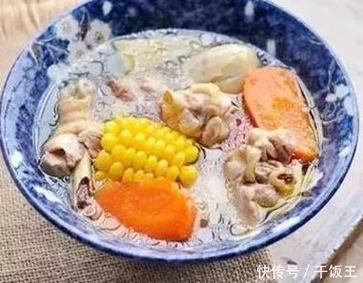 美食:胡萝卜玉米鸡汤,黄豆焖排骨,鱼香豆腐,脱骨皋比凤爪