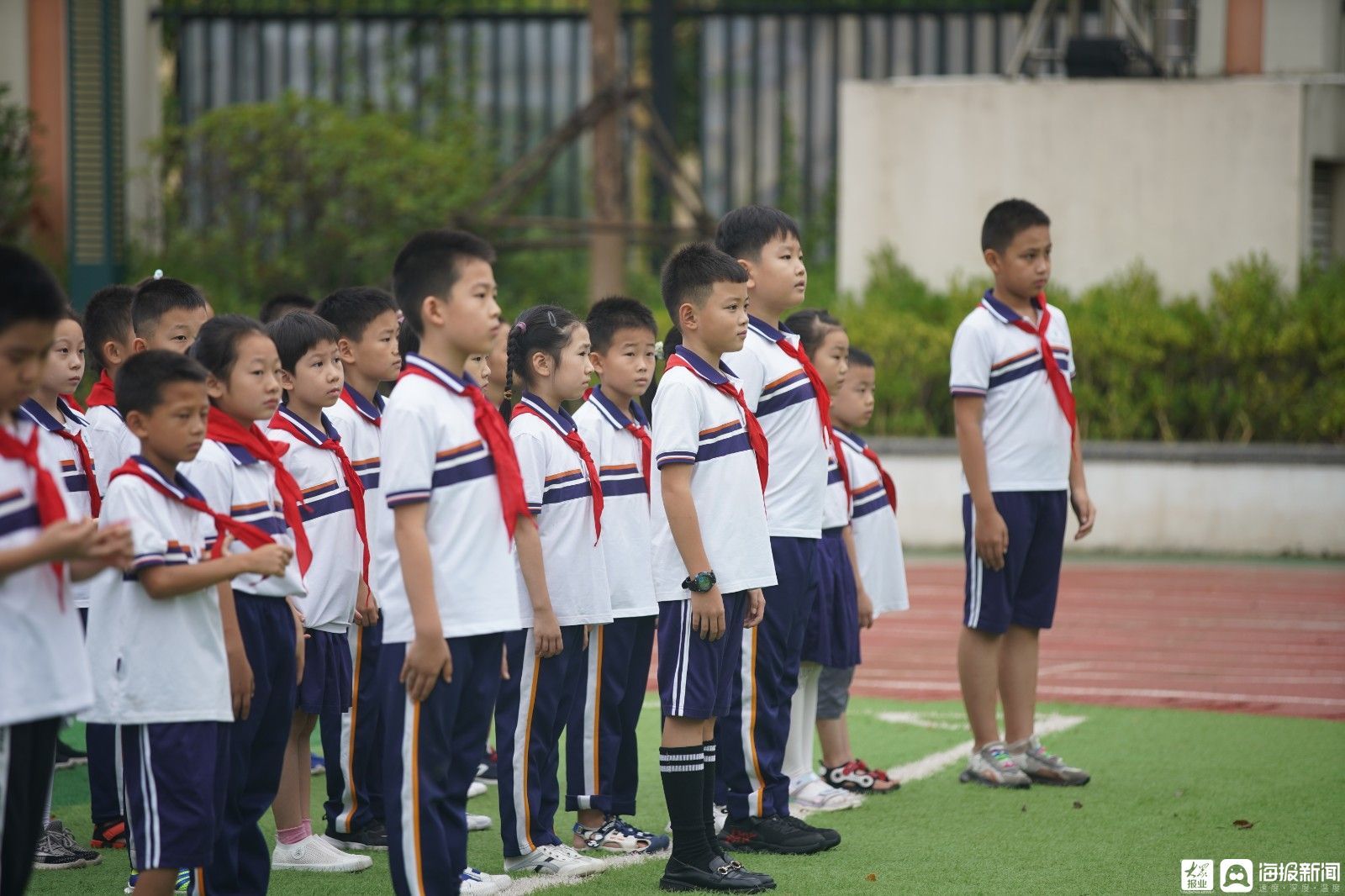 青岛市李沧区实验小学|青岛市李沧区实验小学举办开学典礼暨《励志追梦》校歌首发仪式