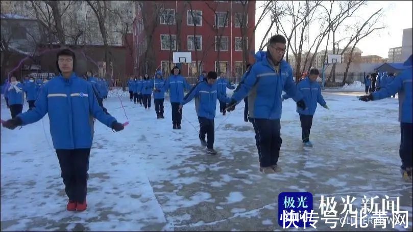 舞龙|冰雪运动搅热寒冬，大家用不同冰雪运动形式，祝福冬奥