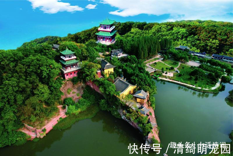 人生@苏轼很有哲理的一首词,在景物中蕴含着人生思考,读来启迪人心