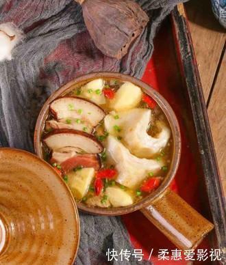 富含|女人不想老黄脸,再贵也要喝这汤,富含双重胶原蛋白,胜过敷面膜