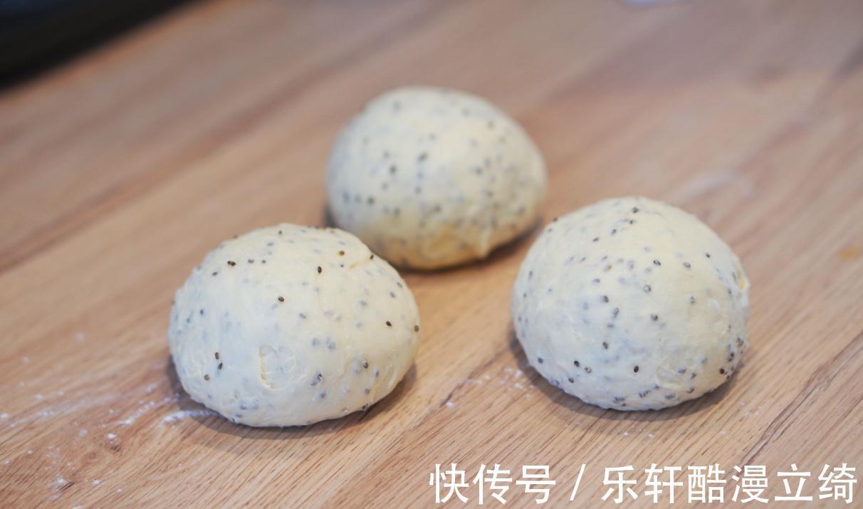 吐司|自制无添加的奶香味吐司,柔软无比,隔天吃也不会发硬