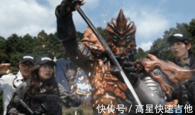 奥特曼|奥特曼伽古拉离开,有谁注意到他剑上的军牌心结终于被解开