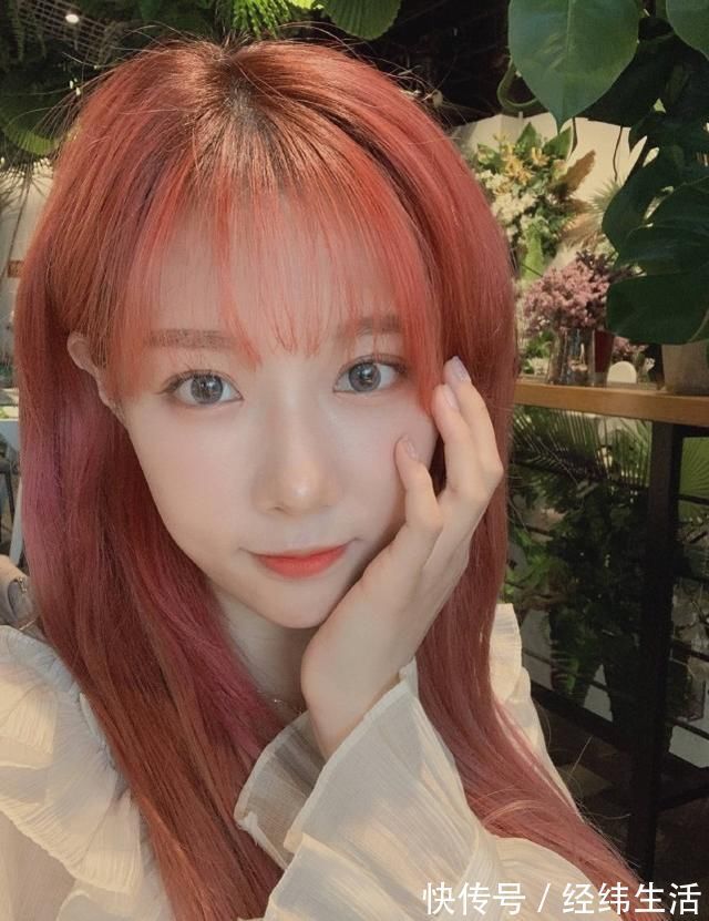 青你2練習(xí)生韓國出道,兩人變化好大造型好絕,韓國包裝真的厲害