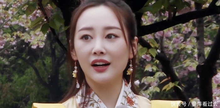 跑男|《奔跑吧》节目组怼脸镜头下,除了他之外,其他嘉宾都是浓妆艳抹