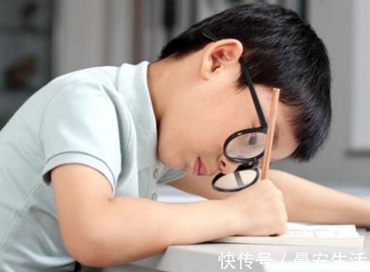 橙子|这种看似聪明的孩子,长大反而没出息,家长不要高兴太早