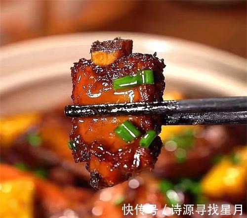 天气降温变冷，多给孩子做这道排骨玉米煲，既营养滋补又暖心暖胃！