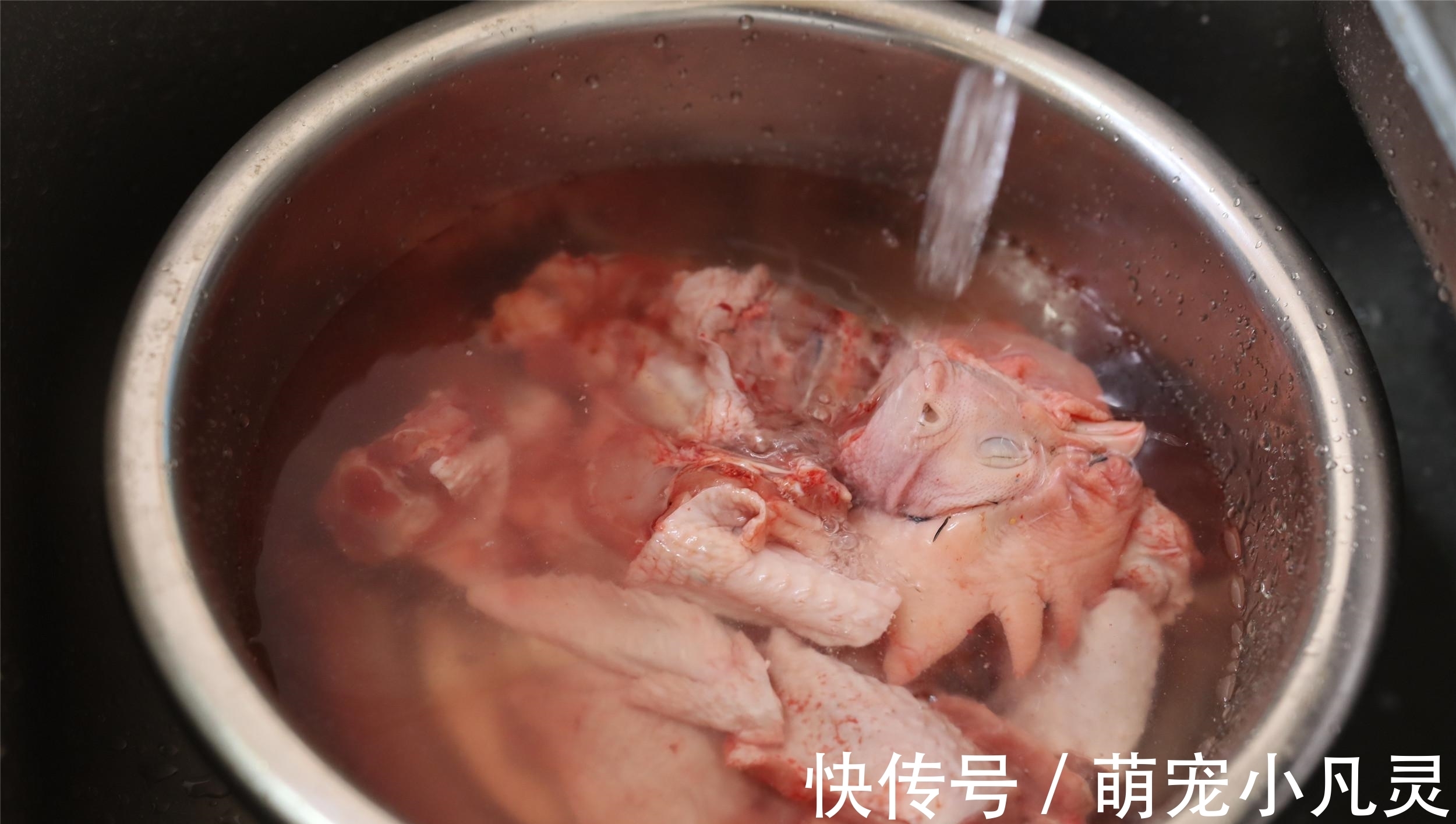 密闭性|做黄焖鸡，土豆香菇别乱加，记住加“3酱”，鸡肉香，汤浓郁下饭