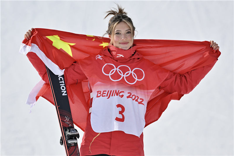 技巧|冬奥会自由式滑雪女子坡面障碍技巧：谷爱凌夺银牌