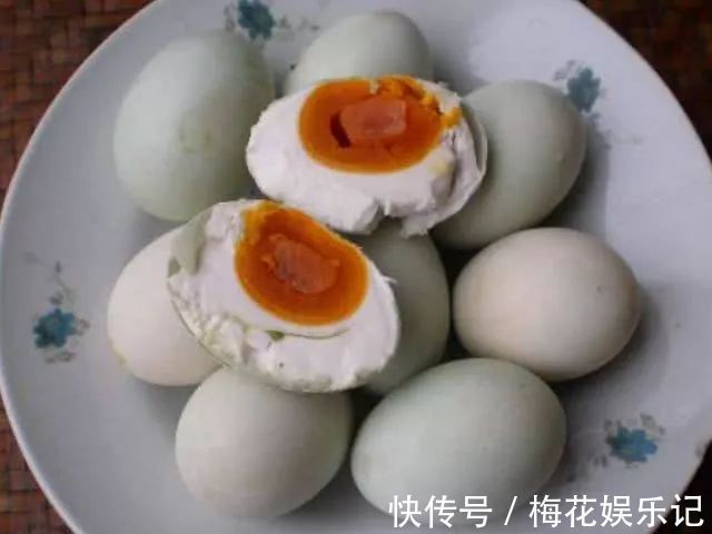 偏方|老军医力荐：1个鹅蛋+2粒花椒，专治高血压，用一个好一个！