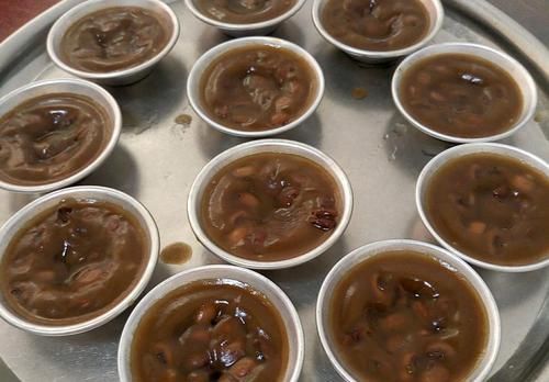 做钵仔糕,别只用粘米粉,多加一点它,口感更Q弹,好看又好吃