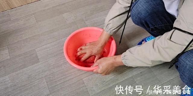 钓鲤鱼不需要太多料混合,配对这两种料,一年都不用换了