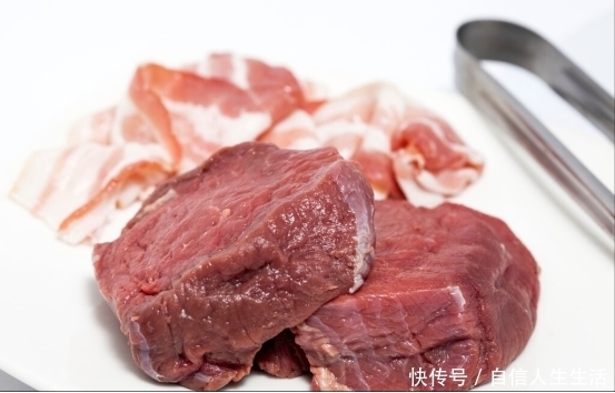 越便秘,日常饮食越精心,5类零食快避开,过年别再嘴馋了!