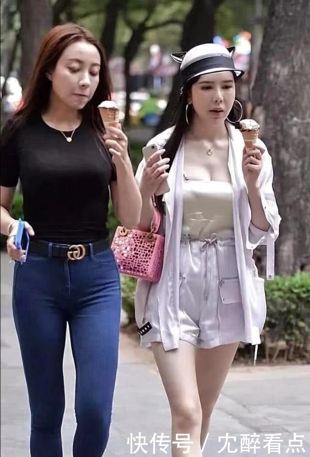 穿出|街拍:个性气质显眼的小姐姐,曲线丰腴,平价单品穿出时髦感!