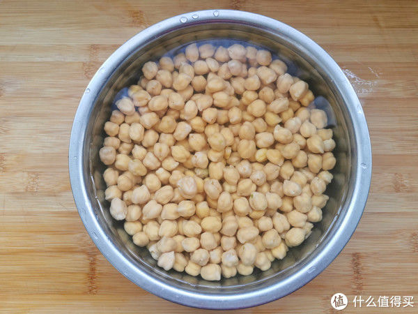 鹰嘴豆泥|健身达人都爱的鹰嘴豆，做成薄脆饼，不加一滴油，低热量饱腹感强